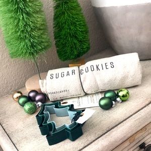 Magnolia bundle of sugar cookies kitchen towel & Cookie cutter set